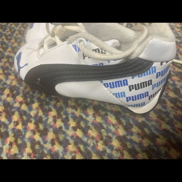 Puma Kids Shoes - Like New - Size 8 - Picture 2 of 3